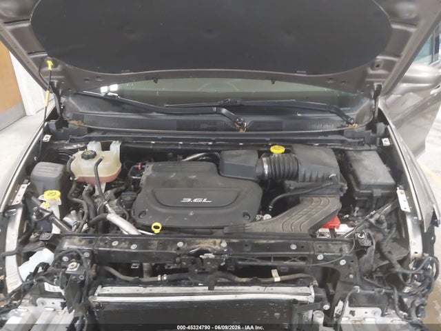 45324790 :رقم المزاد ، 2C4RC1BG5JR175172 vin ، 2018 Chrysler Pacifica Touring L مزاد بيع