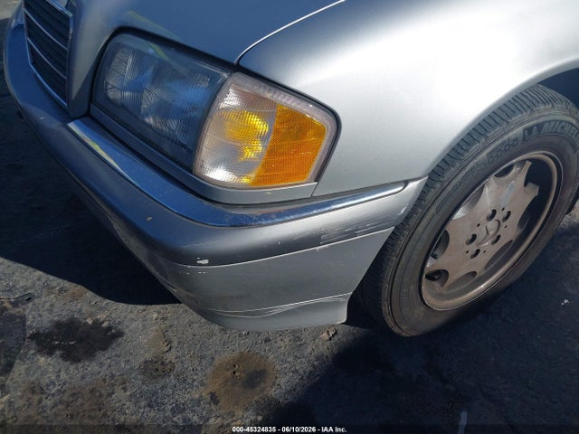 Продажа на аукционе авто 2000 Mercedes-benz C 230 Kompressor, vin: WDBHA24G3YA831435, номер лота: 45324835