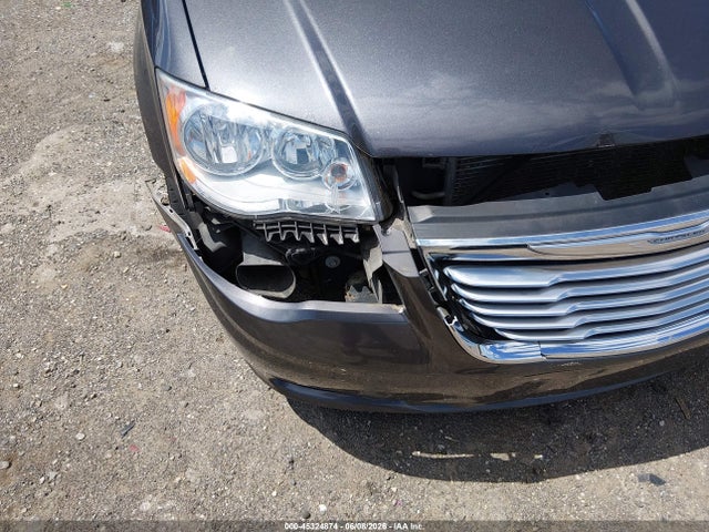 45324874 :رقم المزاد ، 2C4RC1BG4FR560696 vin ، 2015 Chrysler Town & Country Touring مزاد بيع