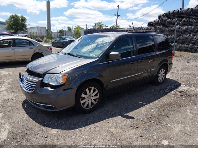 45324874 :رقم المزاد ، 2C4RC1BG4FR560696 vin ، 2015 Chrysler Town & Country Touring مزاد بيع
