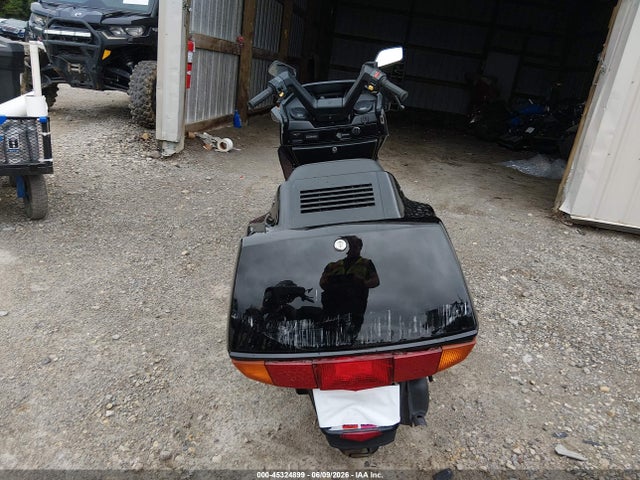 45324899 :رقم المزاد ، JH2MF0206PK802250 vin ، 1993 Honda Cn250 مزاد بيع
