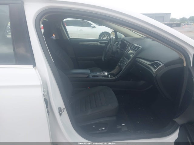 3FA6P0H77KR210076 Ford FUSION SE