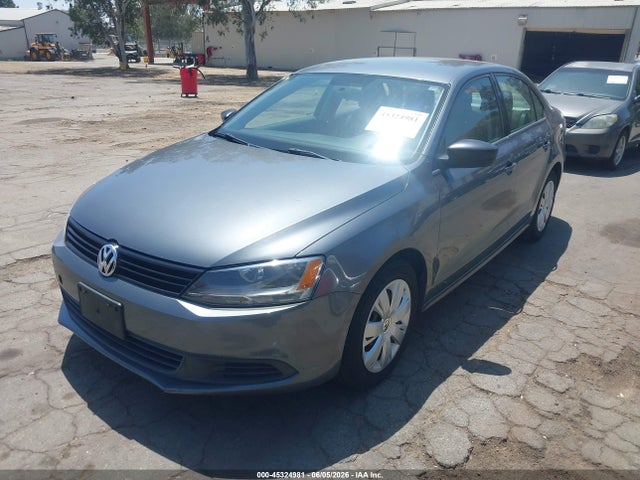 Продажа на аукционе авто 2013 Volkswagen Jetta 2.0l S, vin: 3VW2K7AJ5DM363333, номер лота: 45324981
