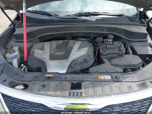 45324992 :رقم المزاد ، 5XYKUDA75FG611872 vin ، 2015 Kia Sorento Ex V6 مزاد بيع