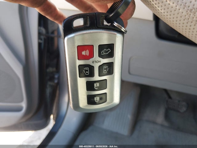 Продажа на аукционе авто 2013 Toyota Sienna Xle 7 Passenger, vin: 5TDDK3DCXDS067998, номер лота: 45325011