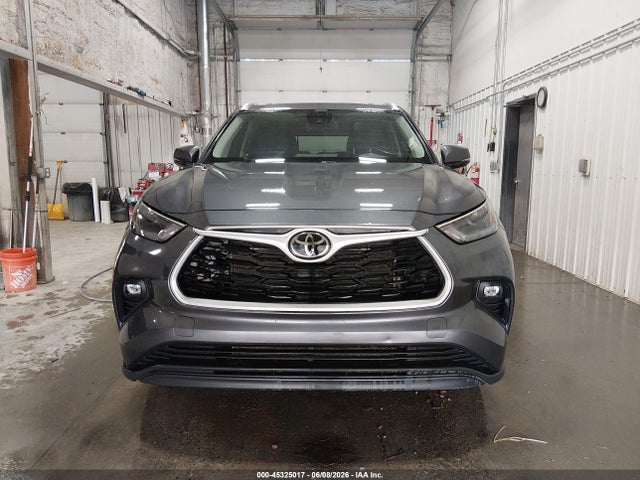 Toyota Highlander Xle 2023 5TDKDRBH0PS042082 Image 13
