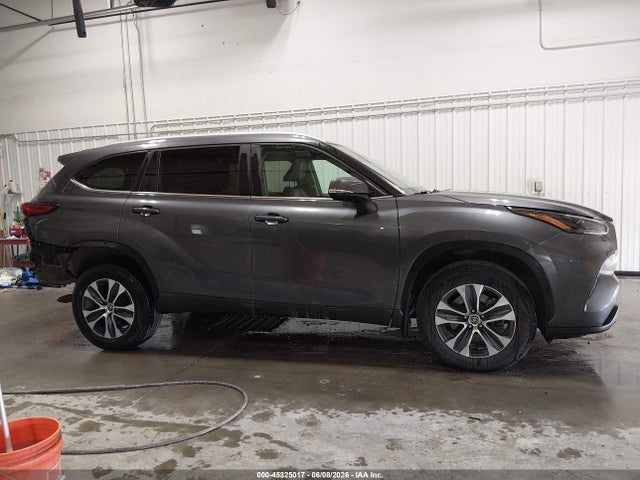 Toyota Highlander Xle 2023 5TDKDRBH0PS042082 Image 14