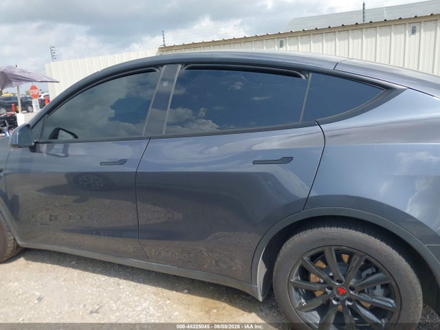 Продаж на аукціоні авто 2023 Tesla Model Y Awd/long Range Dual Motor All-wheel Drive, vin: 7SAYGAEE9PF902802, номер лоту: 45325045