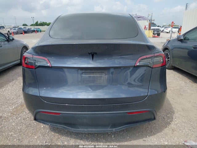 Продаж на аукціоні авто 2023 Tesla Model Y Awd/long Range Dual Motor All-wheel Drive, vin: 7SAYGAEE9PF902802, номер лоту: 45325045