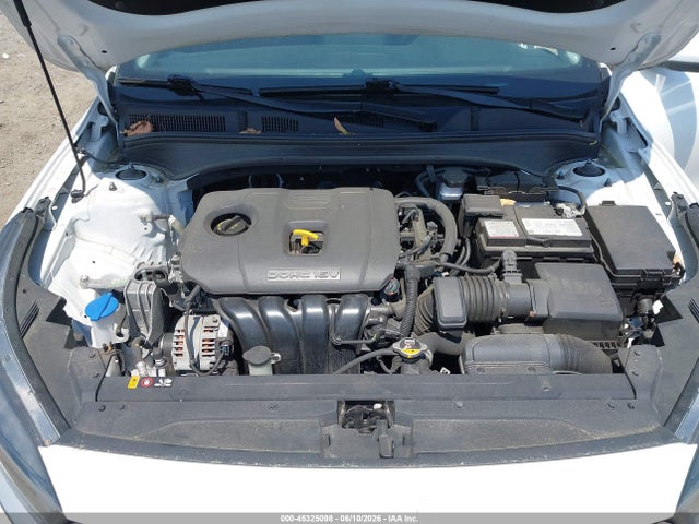 3KPF24AD1NE427960 KIA Forte Lxs