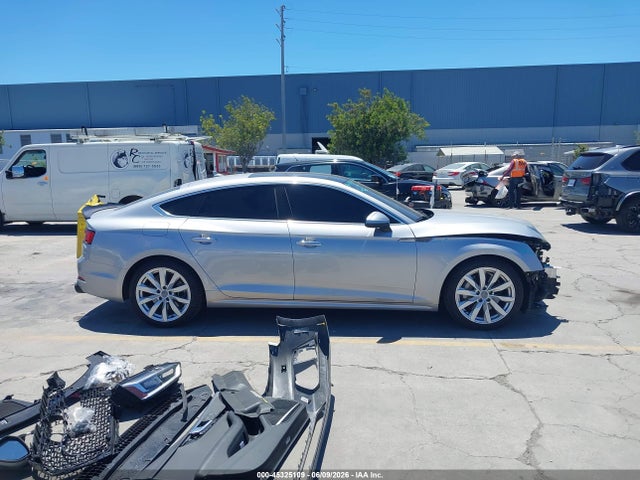 Audi A5 2.0t Premium 2018 WAUCNDF52JA066616 Image 14