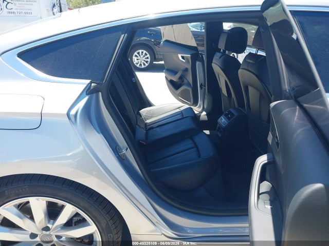 Audi A5 2.0t Premium 2018 WAUCNDF52JA066616 Image 8