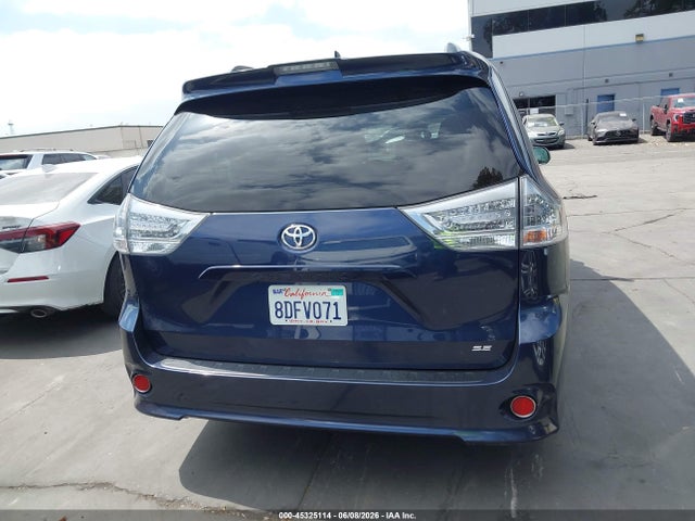5TDXZ3DC9JS914028 Toyota Sienna Se 8 Passenger