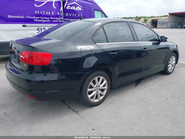 Продаж на аукціоні авто 2014 Volkswagen Jetta 1.8t Se, vin: 3VWD07AJ6EM323410, номер лоту: 45325129