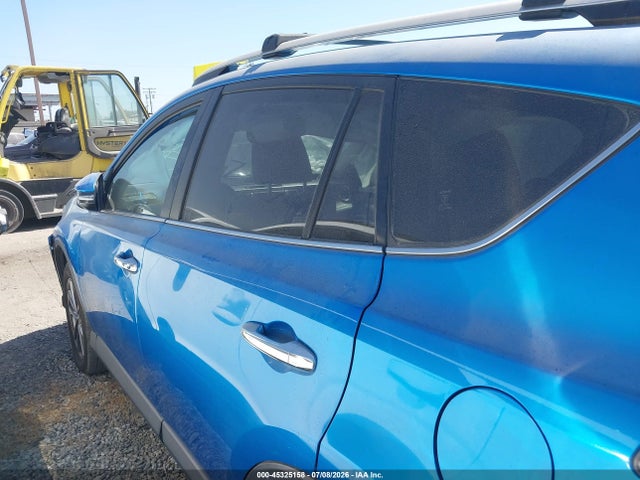 JTMYFREV9JJ725957 Toyota Rav4 Limited