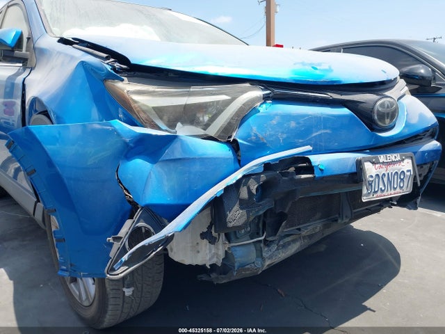 JTMYFREV9JJ725957 Toyota Rav4 Limited