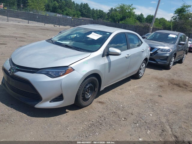 Toyota COROLLA LE 2017 5YFBURHE6HP585279 Image 2