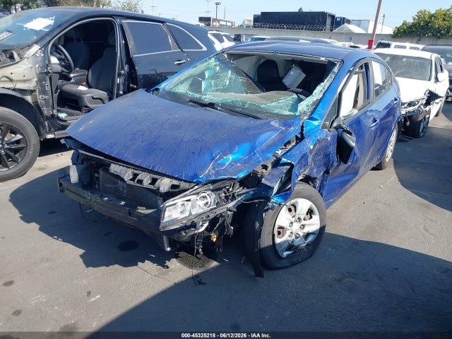 KIA FORTE LX 2017 3KPFL4A79HE129488 Image 2