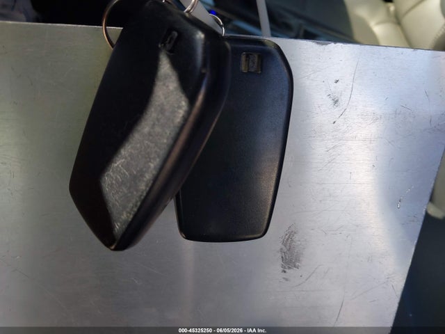 45325250 :رقم المزاد ، 7MUDAAAG5RV074126 vin ، 2024 Toyota Corolla Cross Xle مزاد بيع