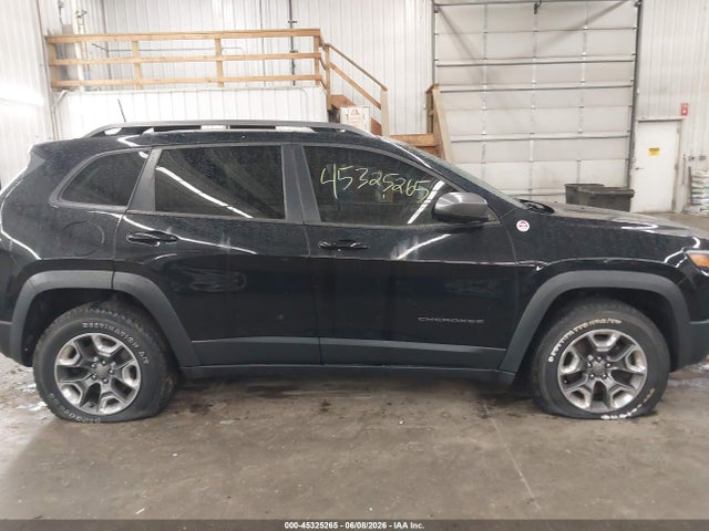 45325265 :رقم المزاد ، 1C4PJMBX0KD161974 vin ، 2019 Jeep Cherokee Trailhawk 4x4 مزاد بيع