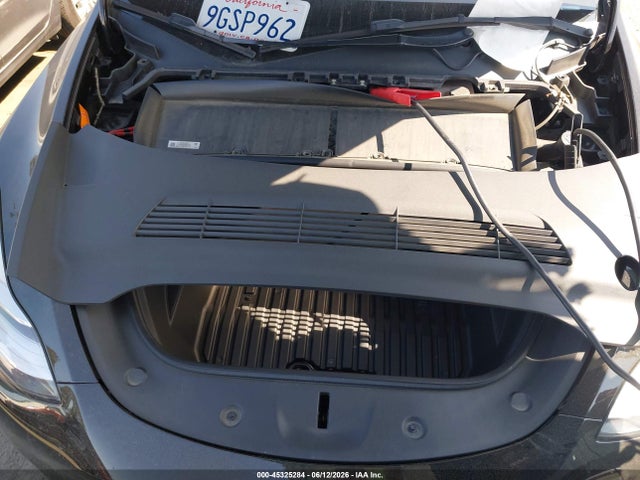2023 Tesla Model Y Awd/long Range Dual Motor All-wheel Drive მანქანა იყიდება აუქციონზე, vin: 7SAYGDEE7PA125907, აუქციონის ნომერი: 45325284