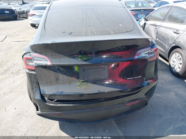 2023 Tesla Model Y Awd/long Range Dual Motor All-wheel Drive მანქანა იყიდება აუქციონზე, vin: 7SAYGDEE7PA125907, აუქციონის ნომერი: 45325284