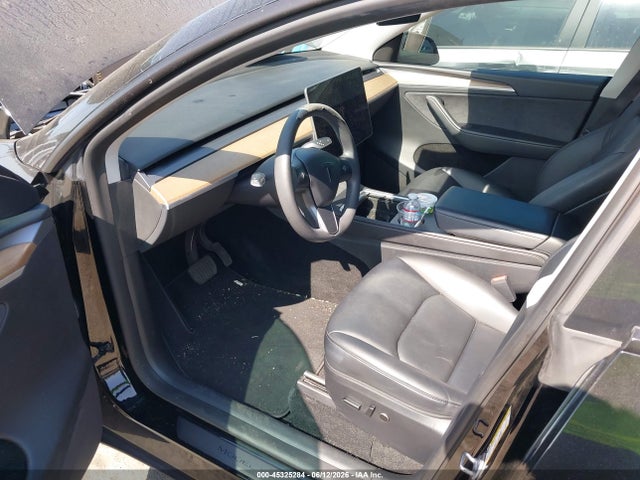 2023 Tesla Model Y Awd/long Range Dual Motor All-wheel Drive მანქანა იყიდება აუქციონზე, vin: 7SAYGDEE7PA125907, აუქციონის ნომერი: 45325284