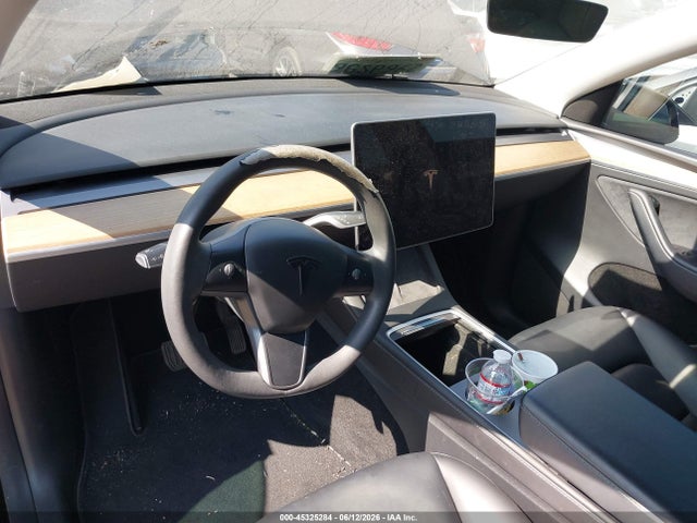 2023 Tesla Model Y Awd/long Range Dual Motor All-wheel Drive მანქანა იყიდება აუქციონზე, vin: 7SAYGDEE7PA125907, აუქციონის ნომერი: 45325284