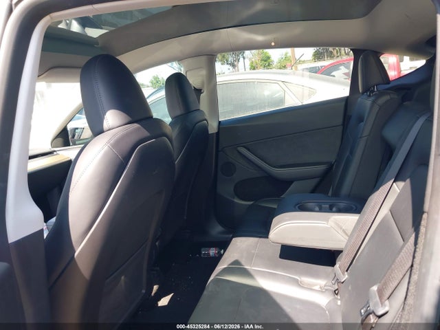 2023 Tesla Model Y Awd/long Range Dual Motor All-wheel Drive მანქანა იყიდება აუქციონზე, vin: 7SAYGDEE7PA125907, აუქციონის ნომერი: 45325284