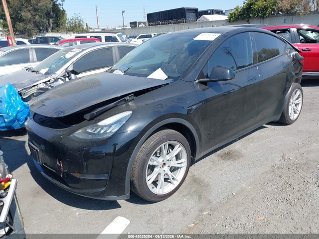 2023 Tesla Model Y Awd/long Range Dual Motor All-wheel Drive მანქანა იყიდება აუქციონზე, vin: 7SAYGDEE7PA125907, აუქციონის ნომერი: 45325284