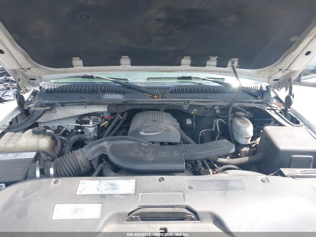 2004 Chevrolet Tahoe Ls მანქანა იყიდება აუქციონზე, vin: 1GNEC13V84J312696, აუქციონის ნომერი: 45325312