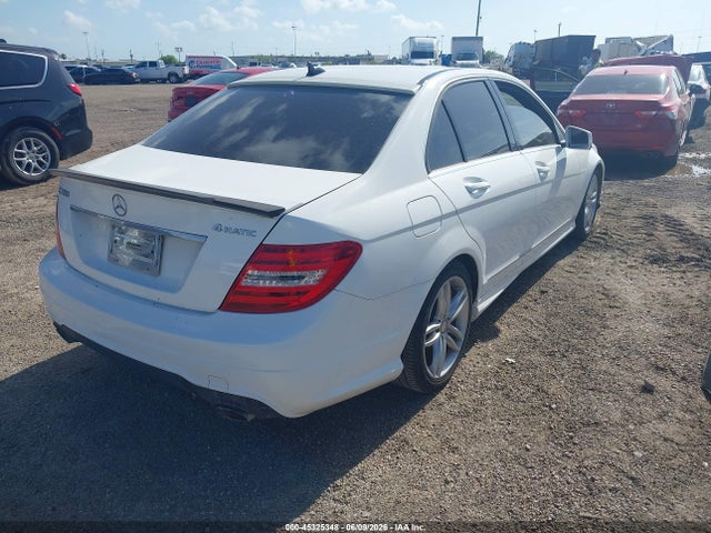 Продаж на аукціоні авто 2013 Mercedes-benz C 300 Sport 4matic, vin: WDDGF8AB9DR281556, номер лоту: 45325348
