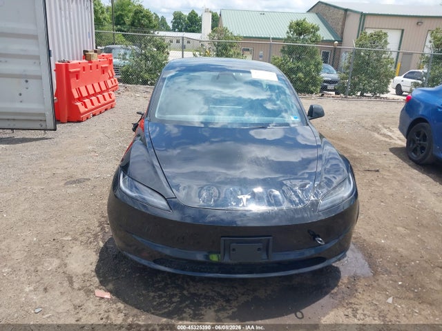45325390 :رقم المزاد ، 5YJ3E1EB9SF906618 vin ، 2025 Tesla Model 3 Long Range All-wheel Drive مزاد بيع