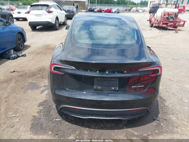 45325390 :رقم المزاد ، 5YJ3E1EB9SF906618 vin ، 2025 Tesla Model 3 Long Range All-wheel Drive مزاد بيع