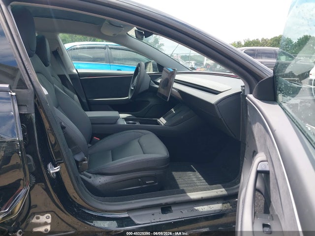 45325390 :رقم المزاد ، 5YJ3E1EB9SF906618 vin ، 2025 Tesla Model 3 Long Range All-wheel Drive مزاد بيع