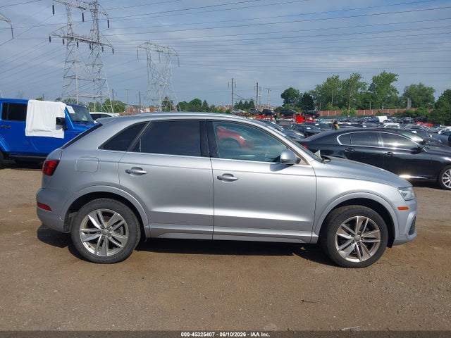 WA1EFCFS8GR011195 Audi Q3 2.0t Premium Plus