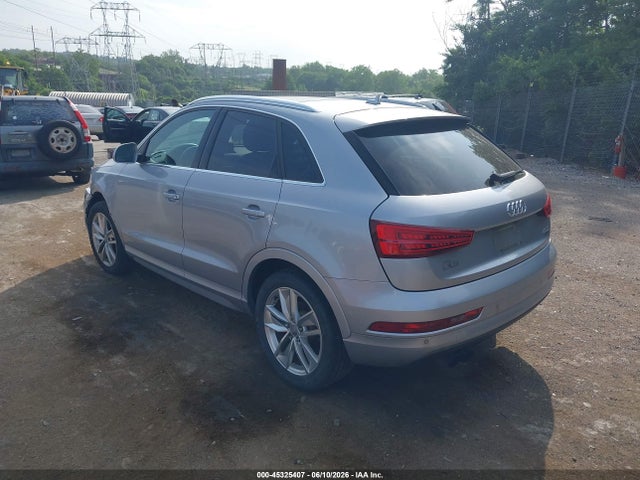WA1EFCFS8GR011195 Audi Q3 2.0t Premium Plus