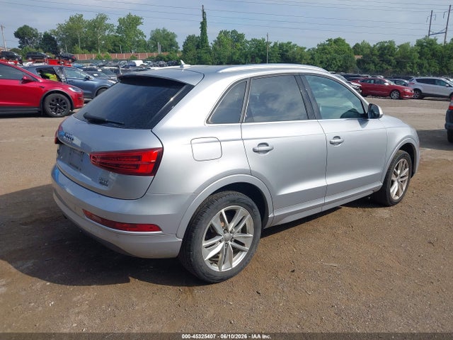 WA1EFCFS8GR011195 Audi Q3 2.0t Premium Plus