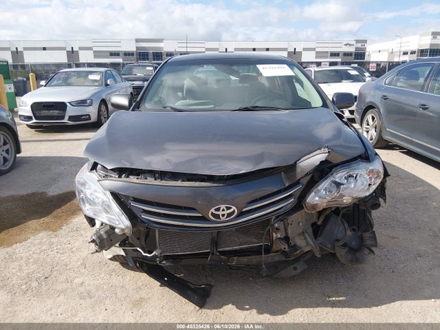 2013 Toyota Corolla Le მანქანა იყიდება აუქციონზე, vin: 5YFBU4EE8DP125381, აუქციონის ნომერი: 45325426