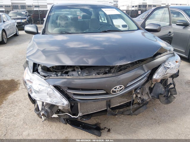 2013 Toyota Corolla Le მანქანა იყიდება აუქციონზე, vin: 5YFBU4EE8DP125381, აუქციონის ნომერი: 45325426