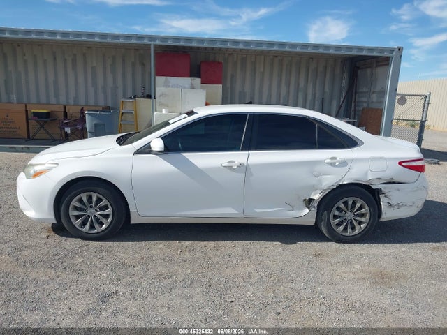 Toyota CAMRY LE 2015 4T1BF1FK8FU114069 Image 14