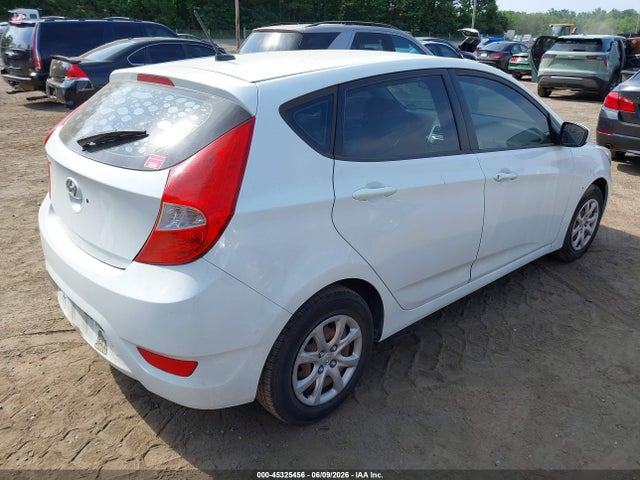 2014 Hyundai Accent Gs მანქანა იყიდება აუქციონზე, vin: KMHCT5AE4EU161328, აუქციონის ნომერი: 45325456