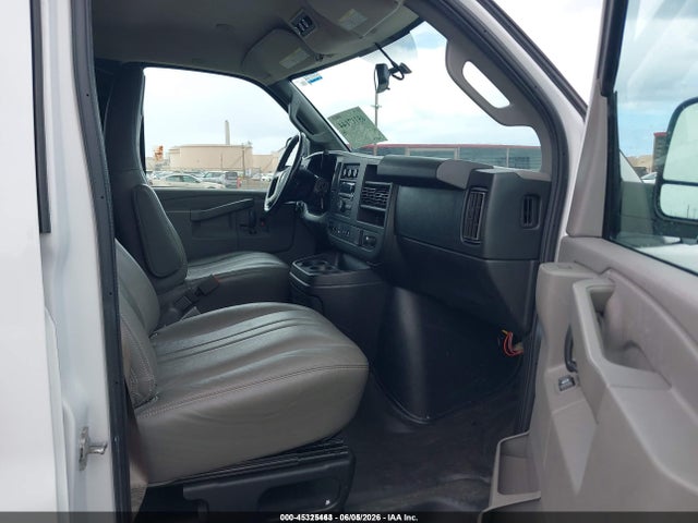 Chevrolet Express 2500 Ls 2018 1GAWGEFG0J1280451 Image 5