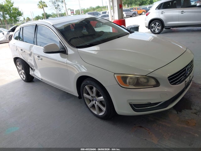 Auction sale of the 2016 Volvo V60 T5 Drive-e Premier, vin: YV140MEK2G1288640, lot number: 45325486