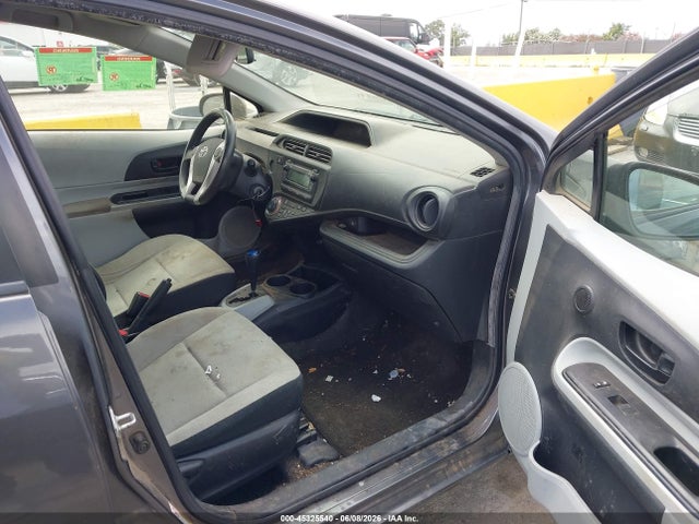 Aukcja sprzedaży 2013 Toyota Prius C One, vin: JTDKDTB37D1546722, numer aukcji: 45325540