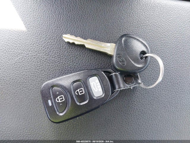 5NPD74LF1LH600621 Hyundai ELANTRA SE