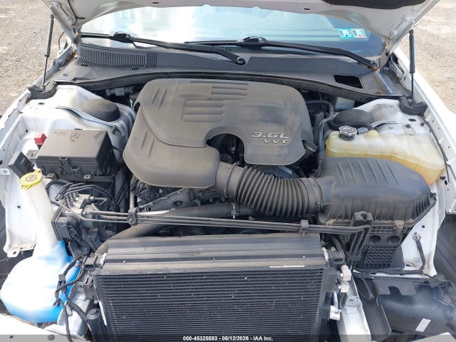 Chrysler 300 2018 2C3CCAGG6JH309101 Image 10