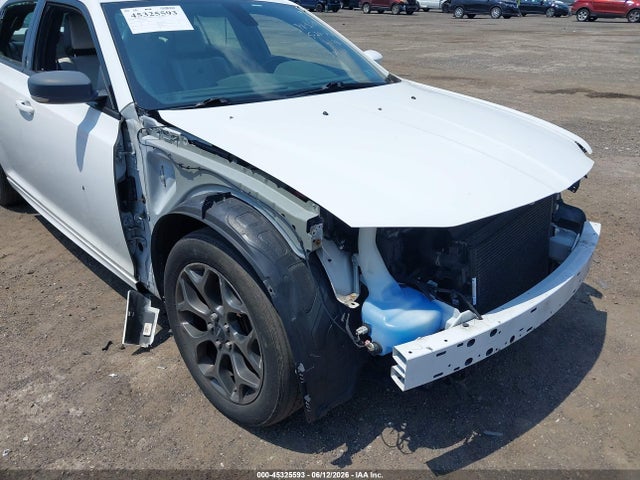 Chrysler 300 2018 2C3CCAGG6JH309101 Image 17