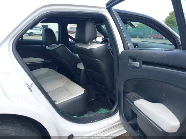 Chrysler 300 2018 2C3CCAGG6JH309101 Image 8