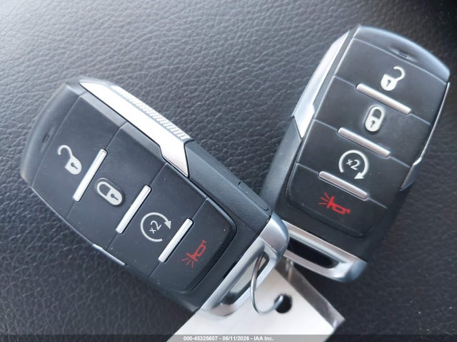 45325607 :رقم المزاد ، 1C6SRFMTXLN187459 vin ، 2020 Ram 1500 مزاد بيع